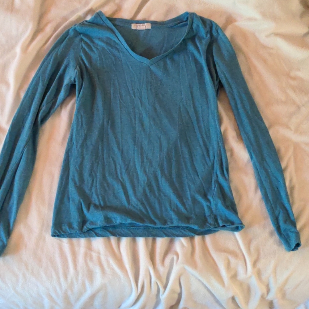Blue long sleeve v-neck